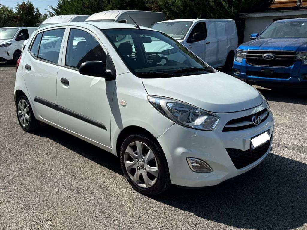 HYUNDAI i10 1.1