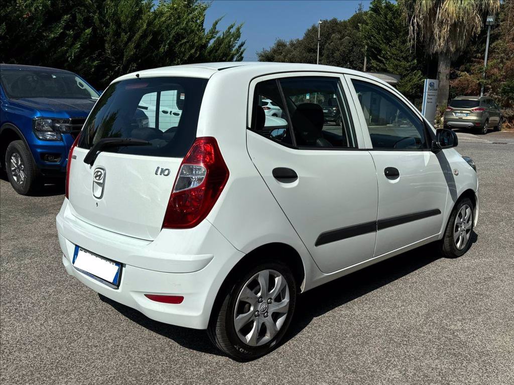 HYUNDAI i10 1.1